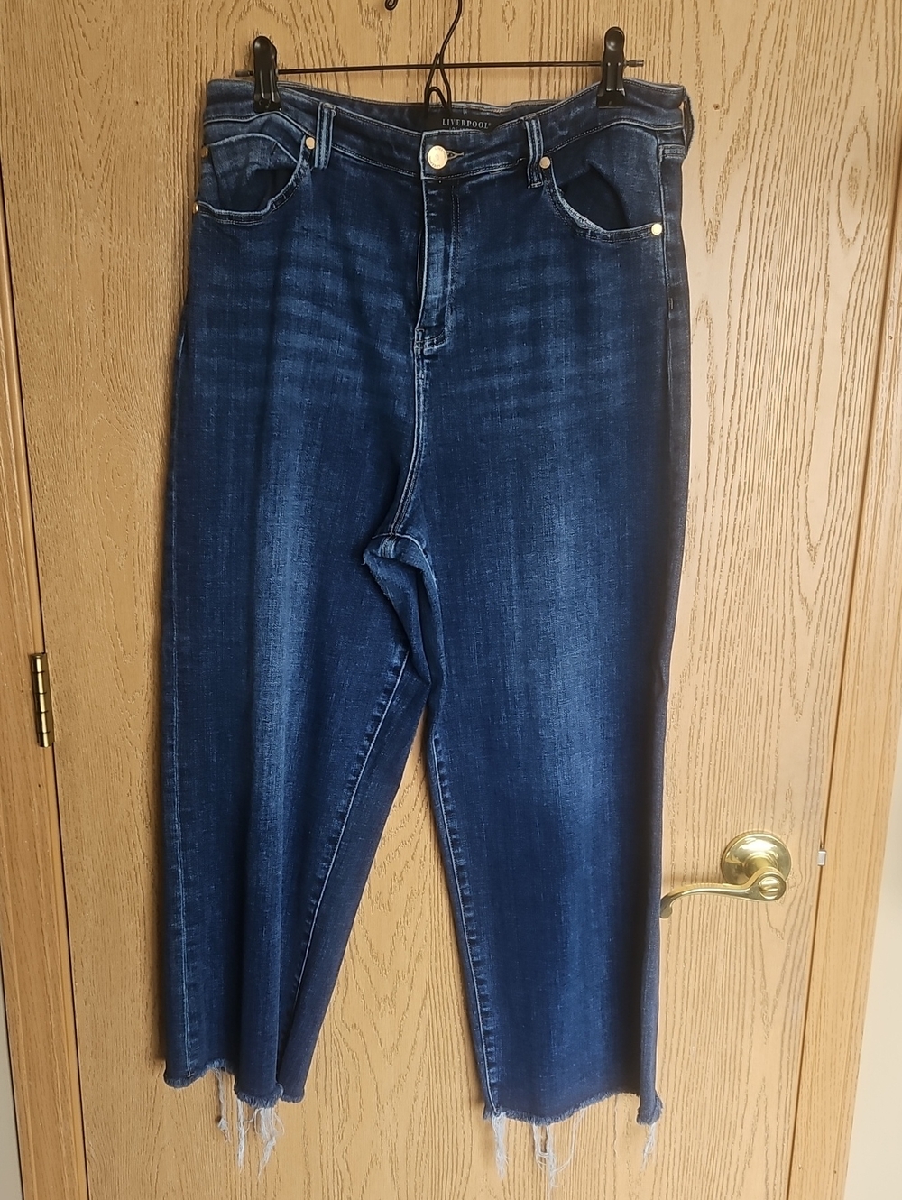 Liverpool Indigo High-Rise Cropped Jeans with Raw Hem